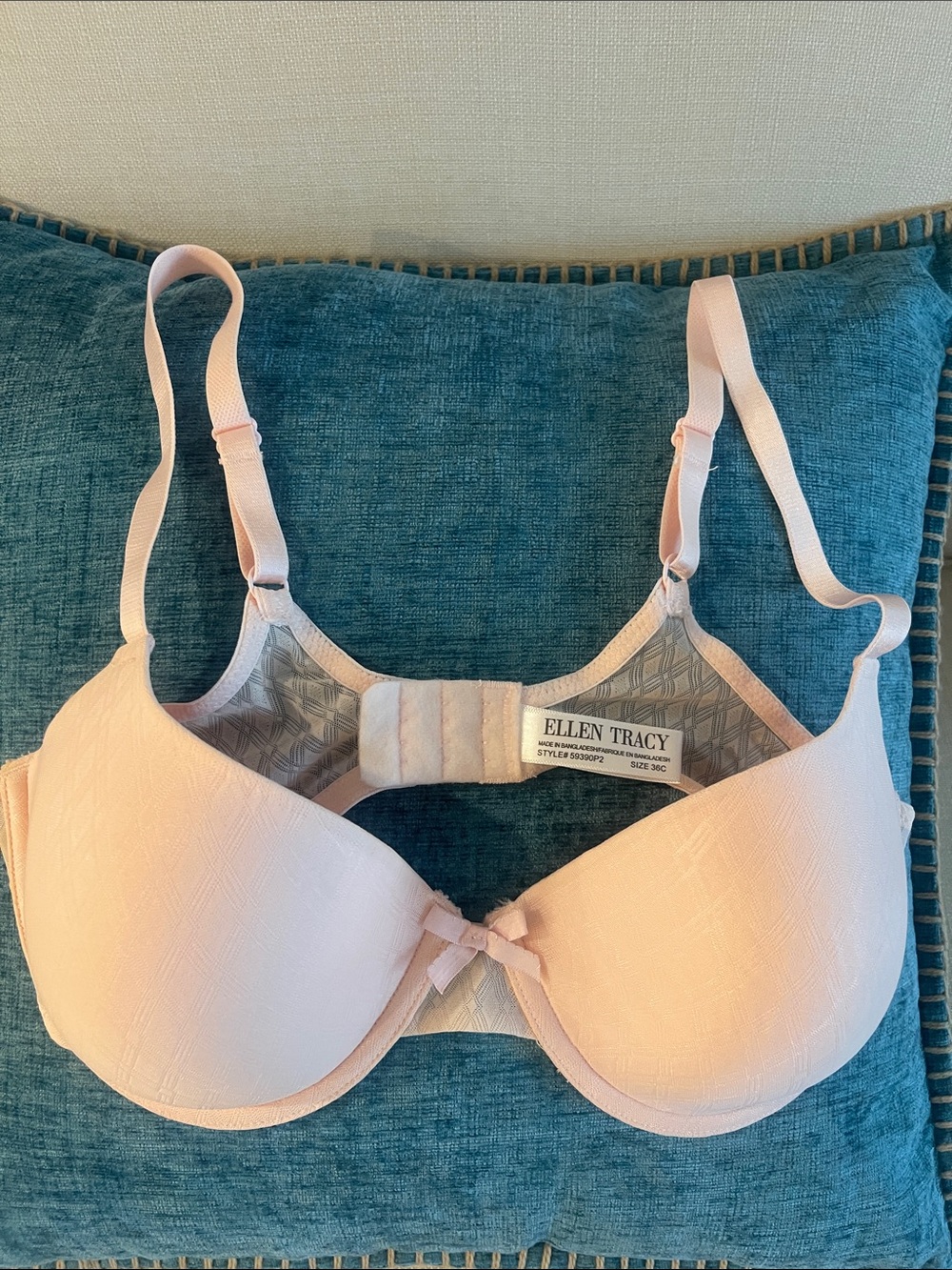 Ellen Tracy Pale Pink Molded Underwire Bra with Bow Accent